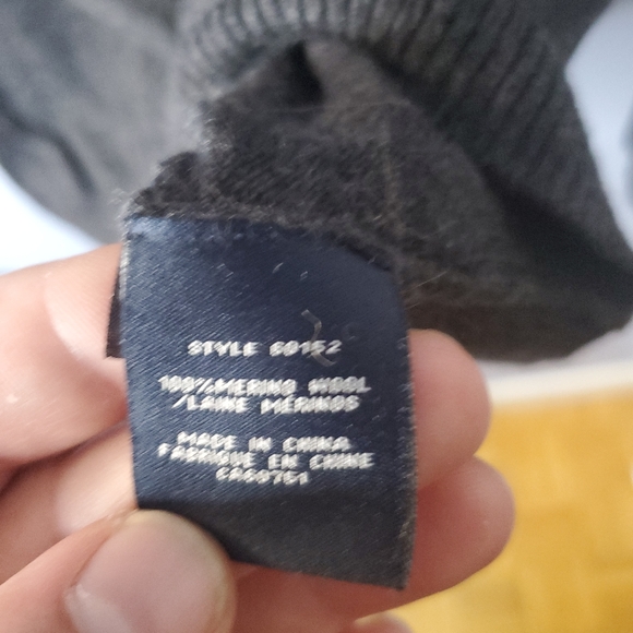 rue saint patrick sweater 100%merino Wool Size M desing in Montreal - Picture 4 of 4